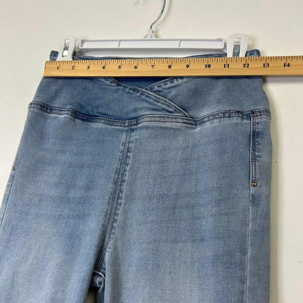 Free People‎ Venice Beach Pull On Flare Jeans Women's 27 High Rise Boho